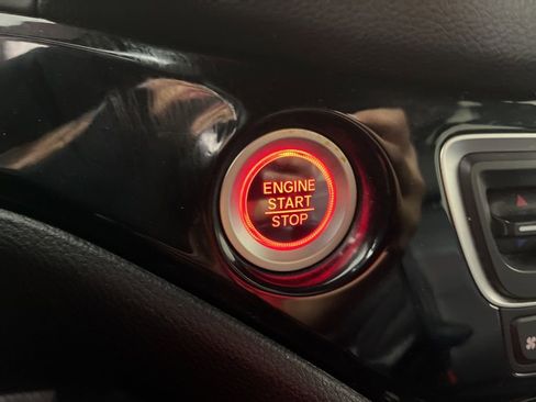 Used 2020 Honda Pilot Black Edition image 37