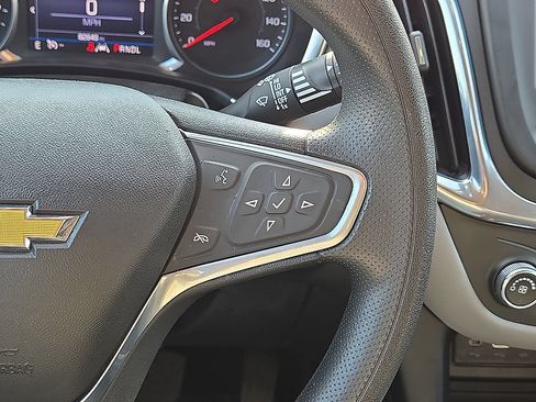 Used 2022 Chevrolet Equinox LT FWD image 20