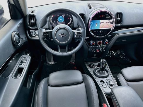 Used 2024 MINI Cooper Countryman S w/ Premium Package FWD image 23