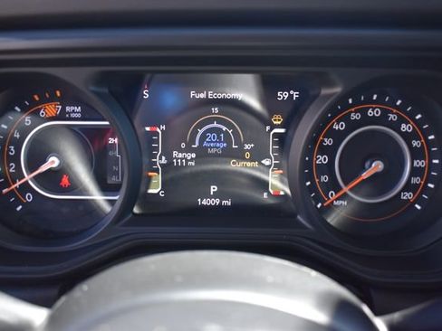 Used 2024 Jeep Wrangler Unlimited Rubicon w/ Convenience Group AWD/4WD image 31