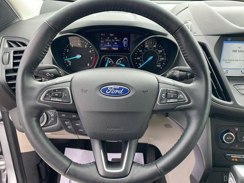Used 2019 Ford Escape SEL FWD image 14
