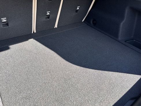 Used 2024 BMW X2 M35i image 11