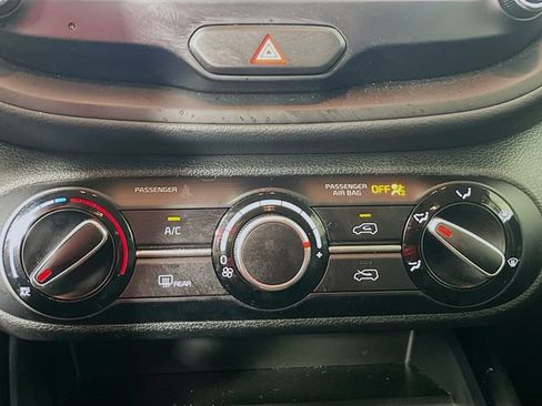 Used 2024 Kia Soul LX w/ Option Group 015 FWD image 16