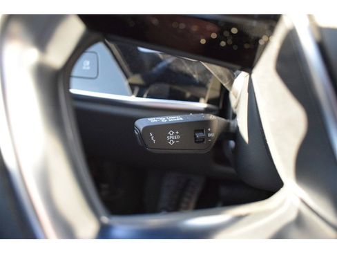 Used 2021 Audi A8 L 4.0T w/ Executive Plus Package image 43