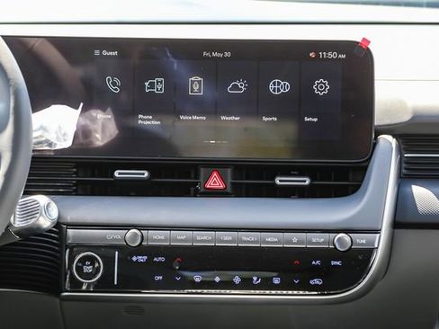 New 2025 Hyundai Ioniq 5 SE image 15