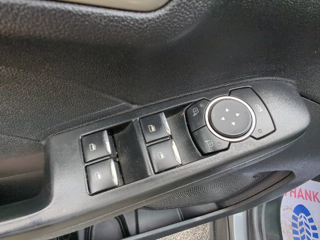 Used 2022 Ford Escape SE w/ SE Sport Appearance Package AWD/4WD image 13
