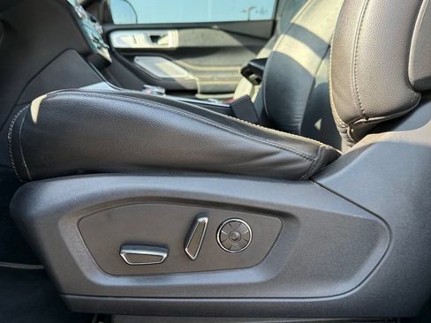 Used 2020 Ford Explorer ST w/ ST Street Pack AWD/4WD image 9