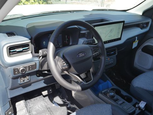 New 2026 Ford Maverick XLT AWD/4WD image 4