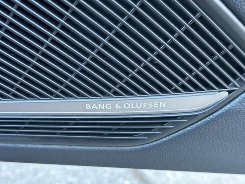 Used 2022 Audi A4 2.0T Premium Plus w/ Premium Plus Package image 23