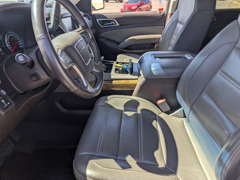 Used 2017 GMC Yukon Denali w/ Open Road Package image 10