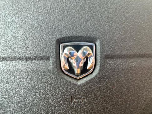 Used 2009 Dodge Grand Caravan SE image 17