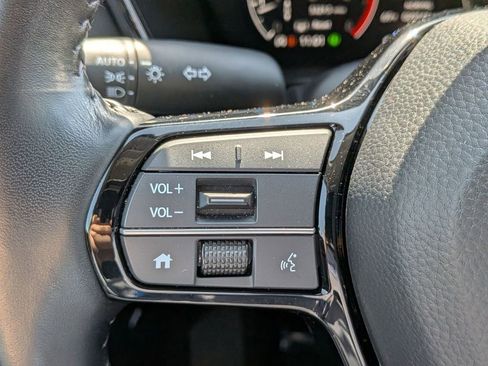 Used 2025 Honda CR-V EX-L image 17