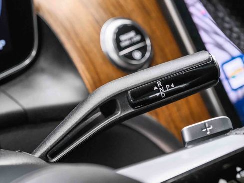 Certified 2024 Mercedes-Benz GLC 300 GLC 300 w/ AMG Line image 19