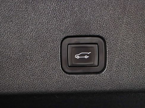 Used 2023 Cadillac XT6 Premium Luxury AWD/4WD image 32