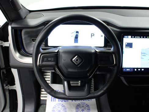 Used 2022 Rivian R1T Adventure image 17