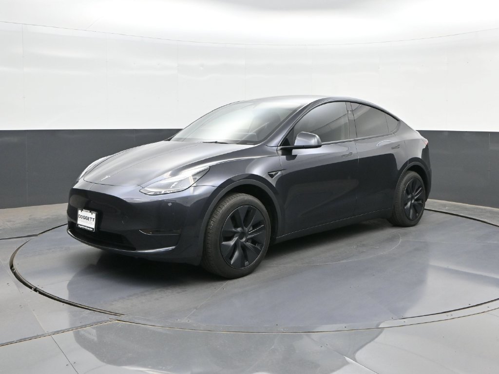 Used 2024 Tesla Model Y Long Range RWD image 31