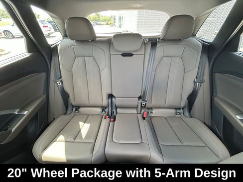 Used 2025 Audi Q5 Premium Plus w/ Premium Plus AWD/4WD image 14
