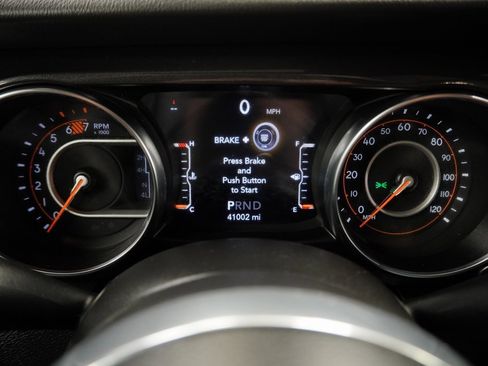 Certified 2022 Jeep Wrangler Unlimited Sahara image 30