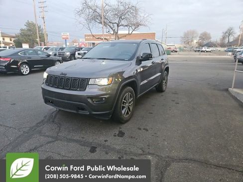 Used 2018 Jeep Grand Cherokee Limited image 1