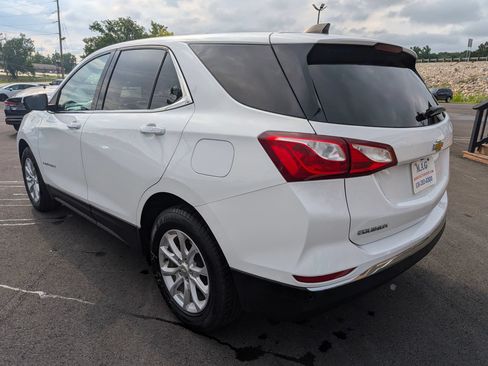 Used 2019 Chevrolet Equinox LT FWD image 4