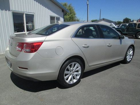 Used 2015 Chevrolet Malibu LT FWD image 6