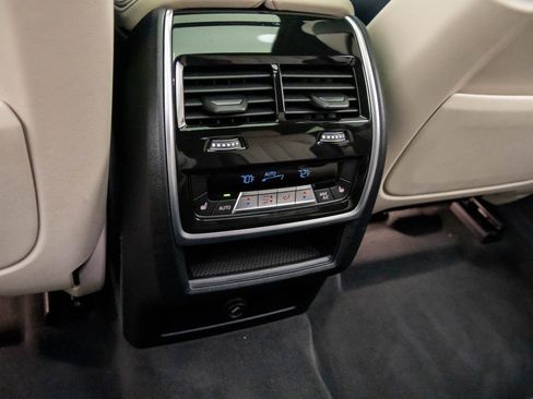 Certified 2022 BMW X6 M50i w/ Executive Package image 21