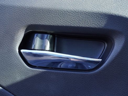 New 2025 Nissan Versa SV image 8