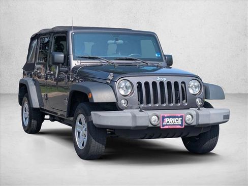 Used 2016 Jeep Wrangler Unlimited Sport w/ Connectivity Group AWD/4WD image 3