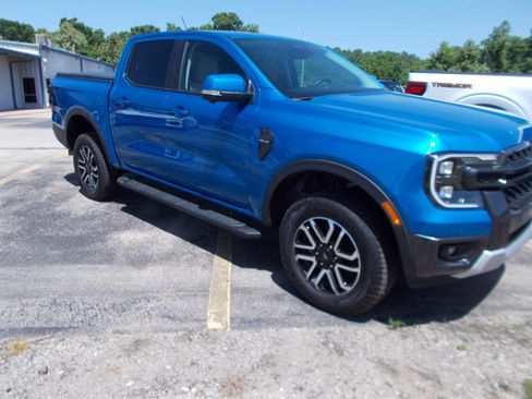 Used 2025 Ford Ranger Lariat w/ Trailer Tow Package AWD/4WD image 2