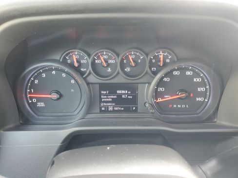 Used 2024 Chevrolet Silverado 2500 Custom w/ Custom Value Package image 21