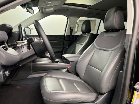 New 2026 Ford Explorer Active w/ Active Comfort Package AWD/4WD image 25