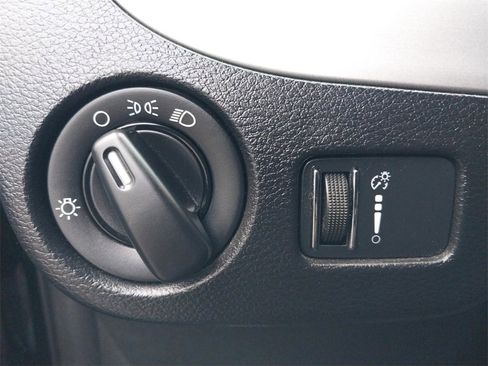 Used 2015 Dodge Grand Caravan SE w/ Quick Order Package 29E SE image 18