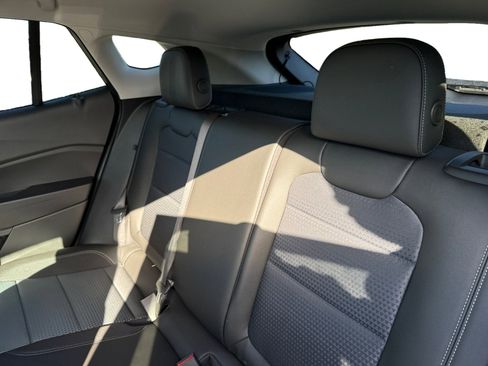 New 2026 Chevrolet Trax LT w/ Driver Confidence Package FWD image 16