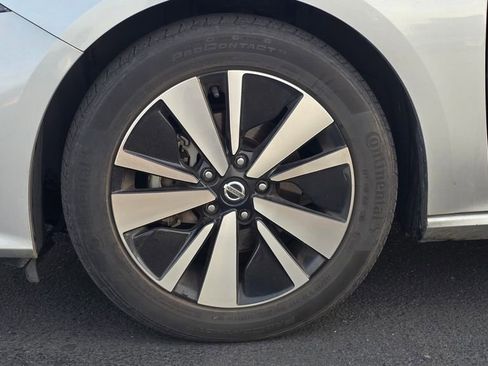 Used 2022 Nissan Altima 2.5 SV image 8