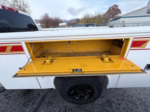 Used 2009 Dodge Ram 2500 Truck SXT image 13