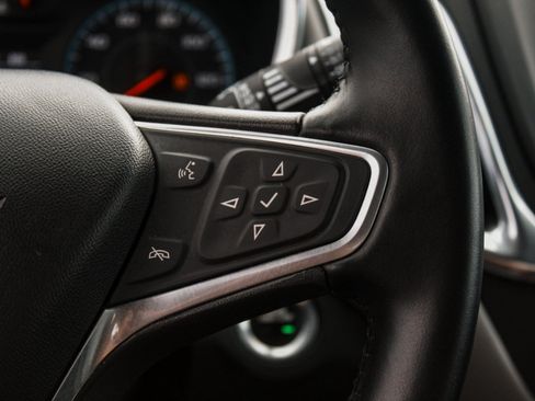 Used 2018 Chevrolet Equinox LT FWD image 14