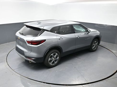 Used 2023 Chevrolet Blazer LT FWD image 13