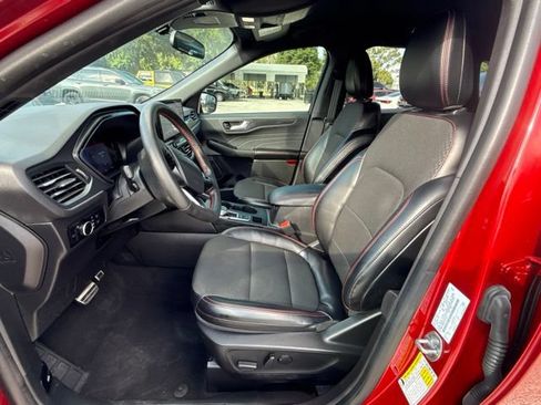 Used 2023 Ford Escape ST-Line w/ Tech Pack #1 FWD image 9