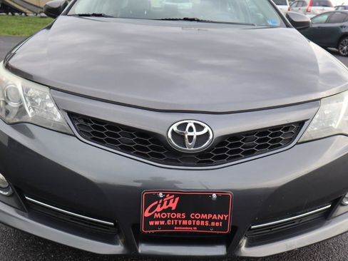 Used 2014 Toyota Camry SE w/ Leather Package FWD image 31
