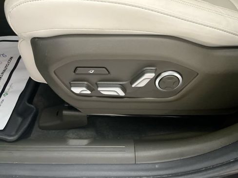 Used 2024 Hyundai Santa Fe Calligraphy AWD/4WD image 16