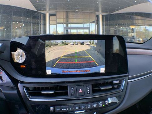 Certified 2025 Lexus ES 350 ES 350 w/ Premium Package image 17