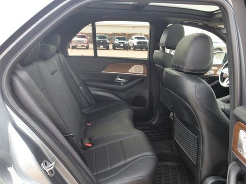 Used 2021 Mercedes-Benz GLE 450 4MATIC image 35