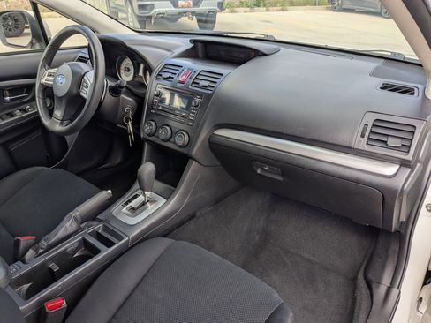 Used 2014 Subaru Impreza 2.0i Premium w/ All-Weather Package w/CVT AWD/4WD image 27