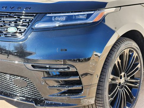 New 2025 Land Rover Range Rover Velar Dynamic SE image 8