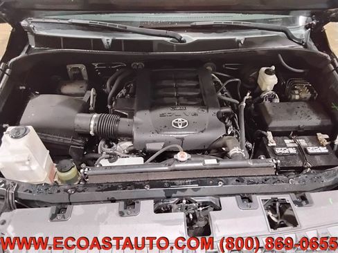 Used 2021 Toyota Tundra SR5 w/ SR5 Upgrade Package AWD/4WD image 9