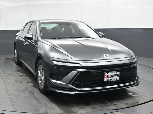 New 2026 Hyundai Sonata SE FWD image 4