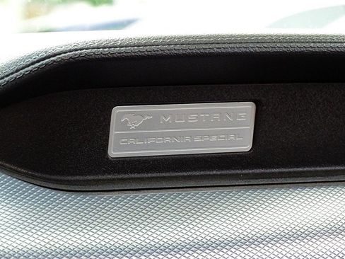 Used 2017 Ford Mustang GT Premium RWD image 33