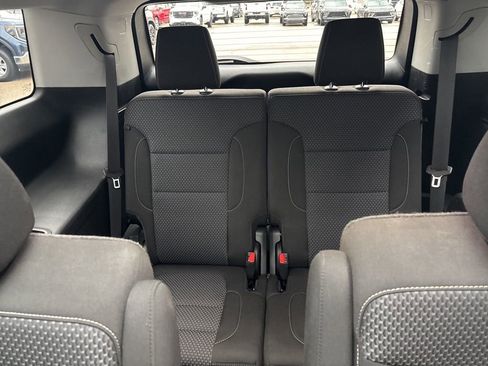 Certified 2023 GMC Acadia SLE w/ Driver Convenience Package image 15