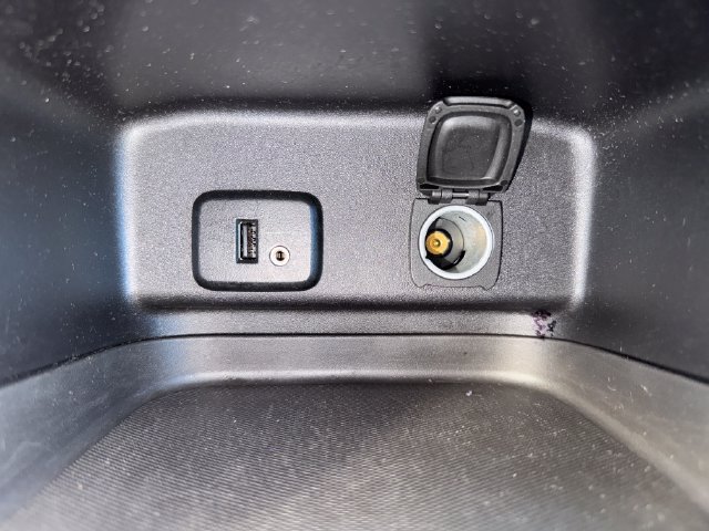 Used 2018 Chevrolet Equinox LT AWD/4WD image 34