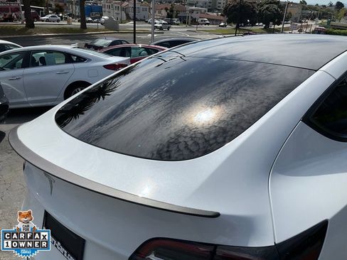 Used 2023 Tesla Model Y Performance image 84